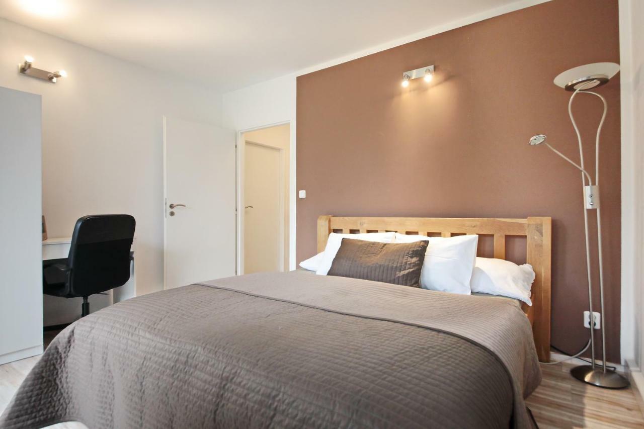 Invalidovna Apartment Прага Экстерьер фото