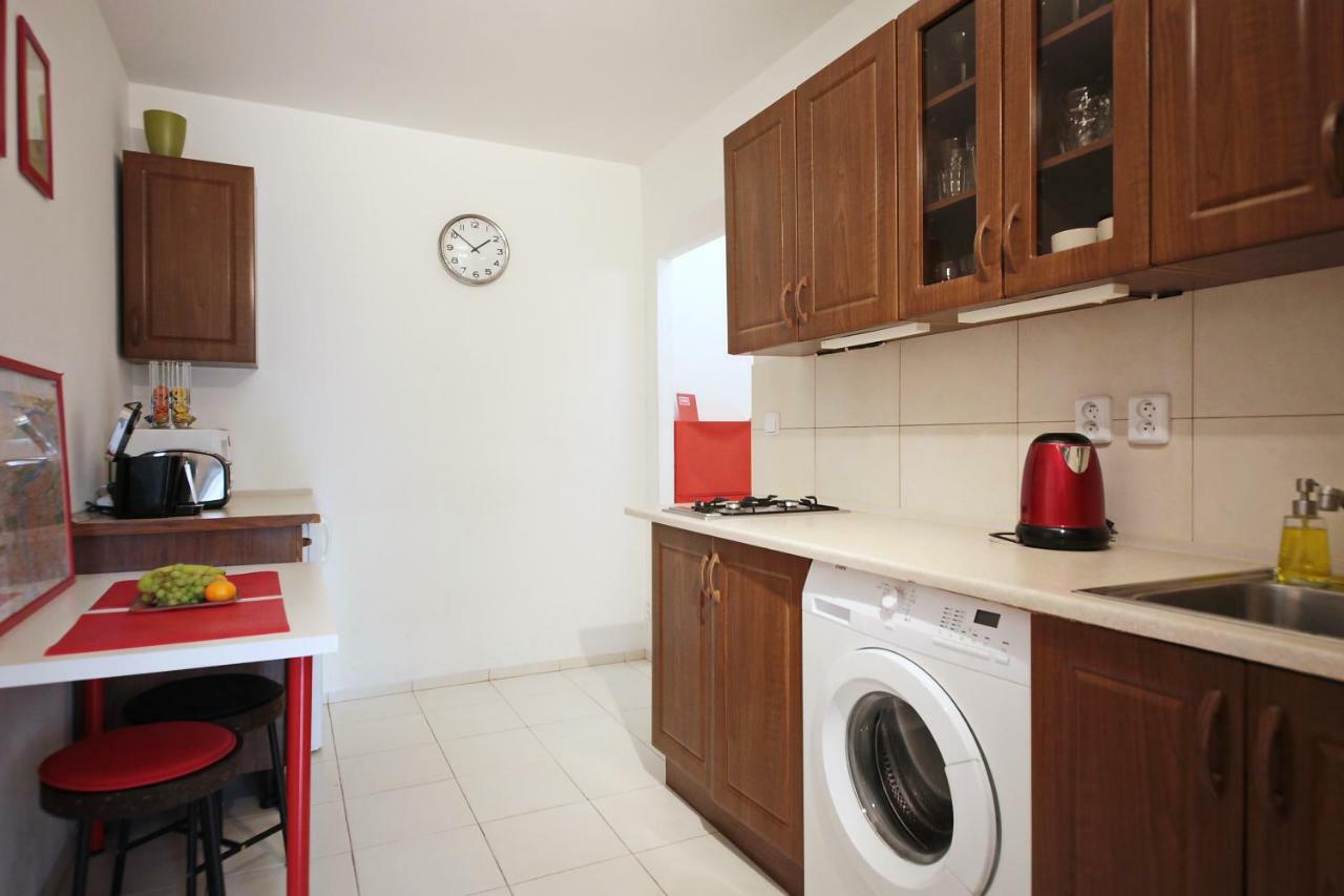 Invalidovna Apartment Прага Экстерьер фото