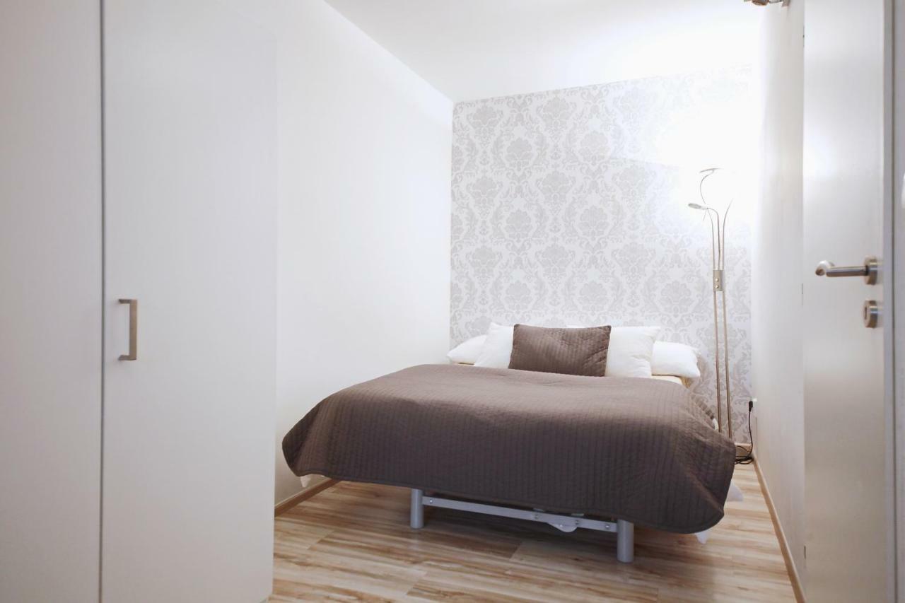 Invalidovna Apartment Прага Экстерьер фото