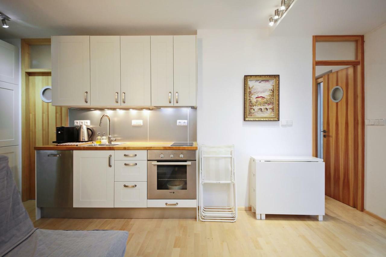 Invalidovna Apartment Прага Экстерьер фото