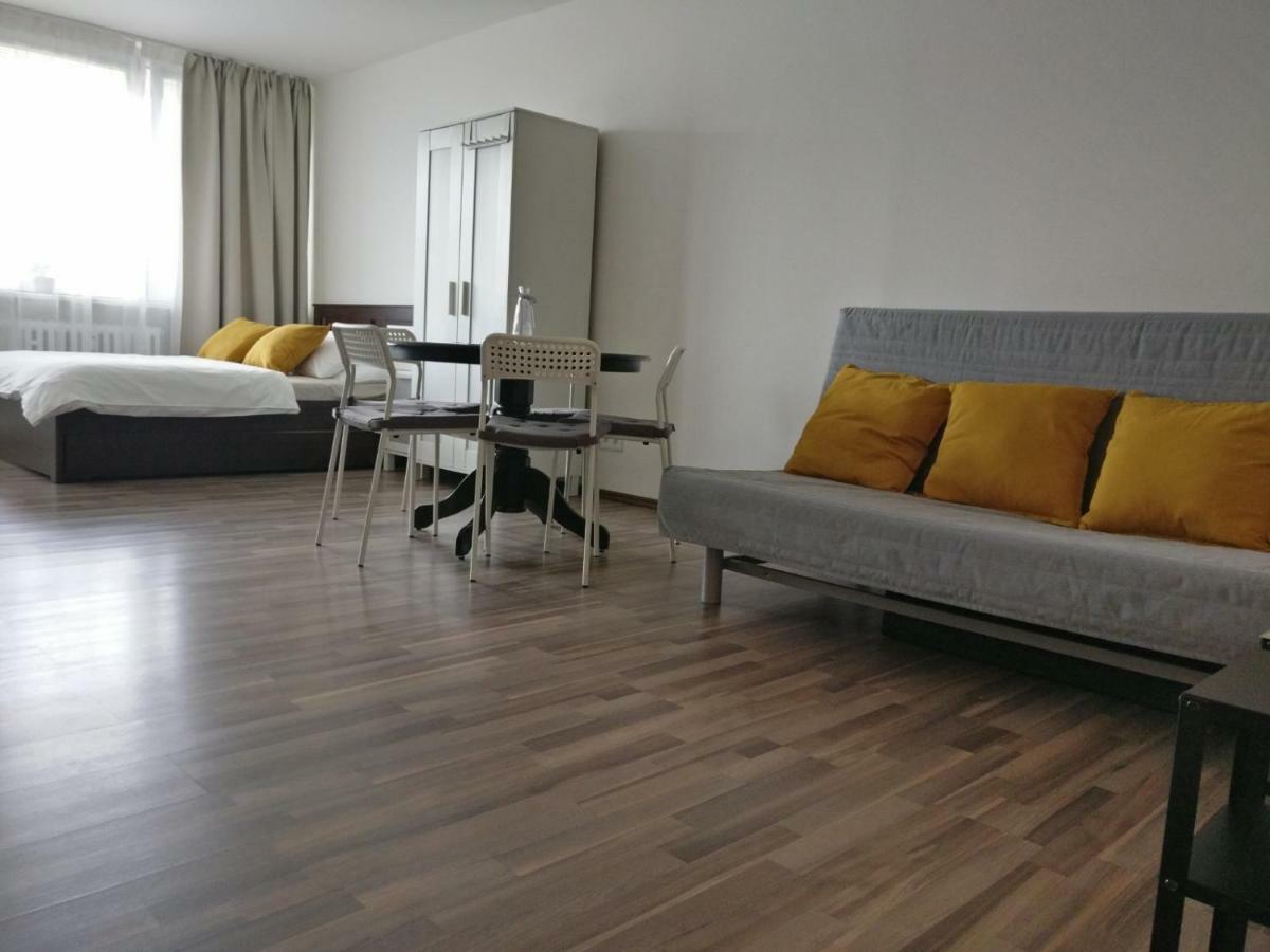 Invalidovna Apartment Прага Экстерьер фото
