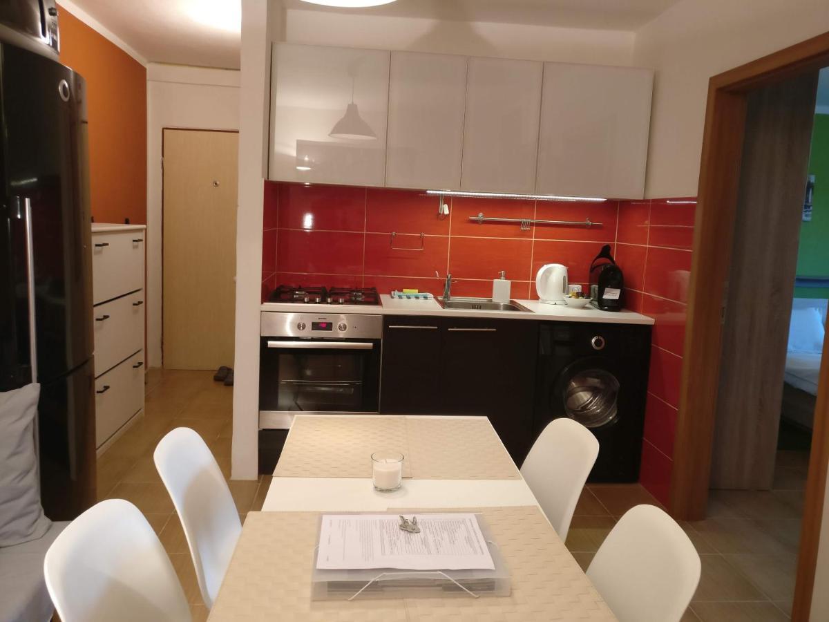 Invalidovna Apartment Прага Экстерьер фото