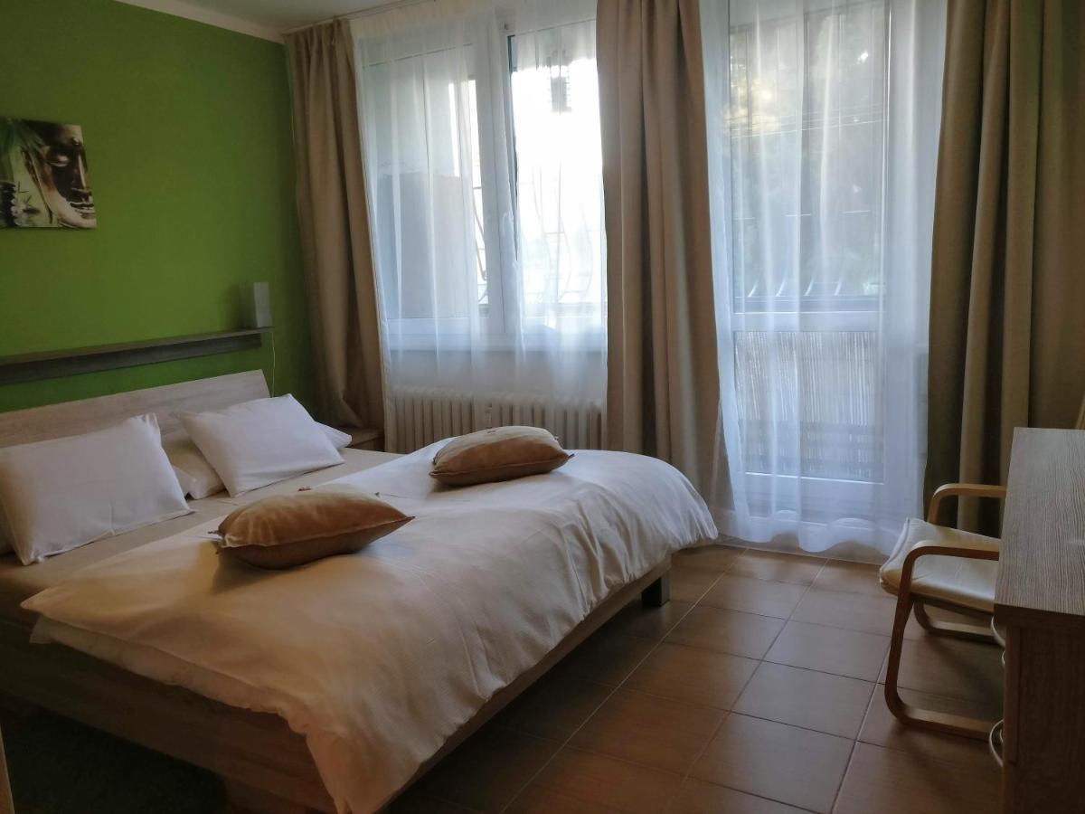 Invalidovna Apartment Прага Экстерьер фото