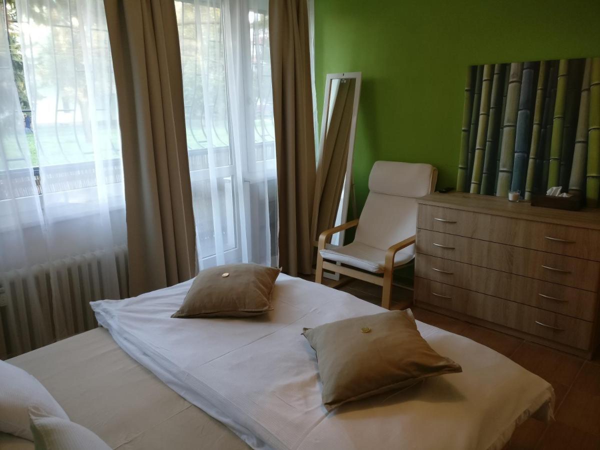 Invalidovna Apartment Прага Экстерьер фото