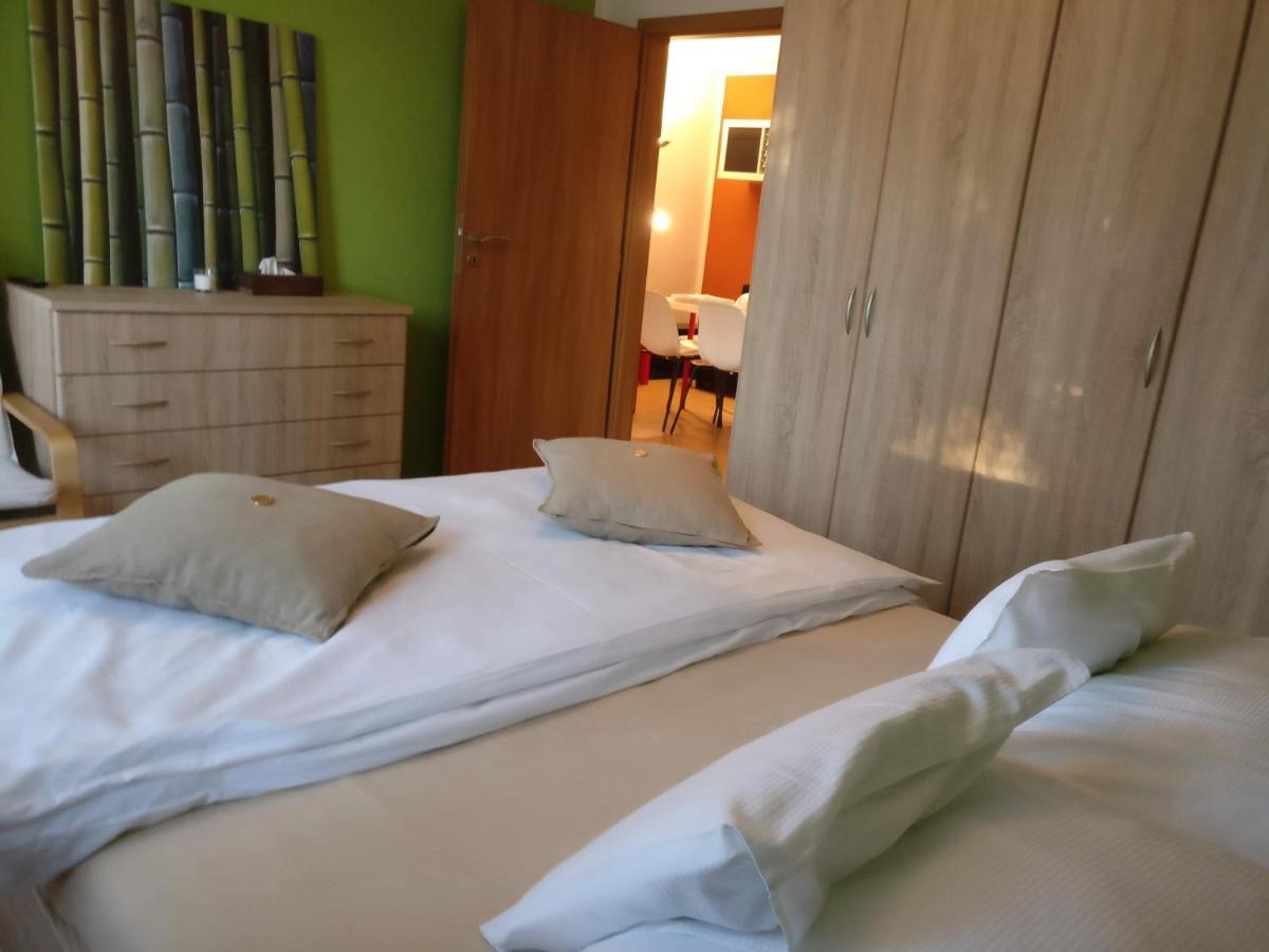 Invalidovna Apartment Прага Экстерьер фото